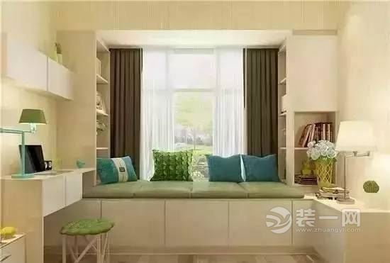 飘窗榻榻米书架